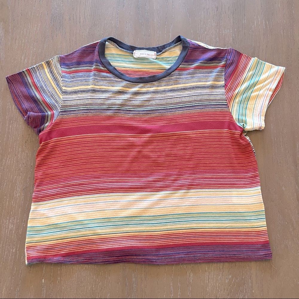 Aran’s Den Striped Crop Top Juniors Size Small - Picture 7 of 8